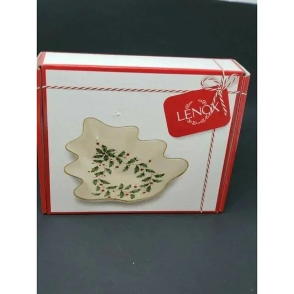 Lenox Holiday Holly Berry Gold Trim Tree Shaped Candy Dish 8" - Picture 5 of 7